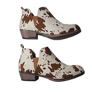 Pierre Dumas Women's Sz 7.5 Cow Print Calf Hair Western Ankle Booties